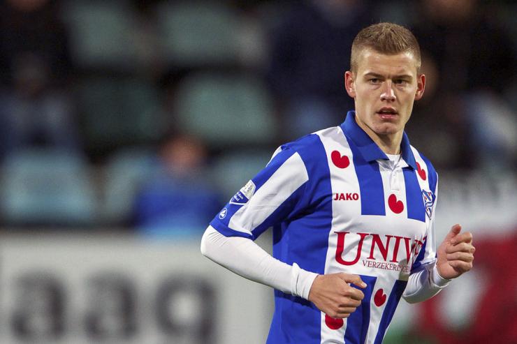 包含冲刺阶段里尔官宣签约：荷甲节点到来；悬念犹存；球探报告显示潜力的词条-开云官方网站