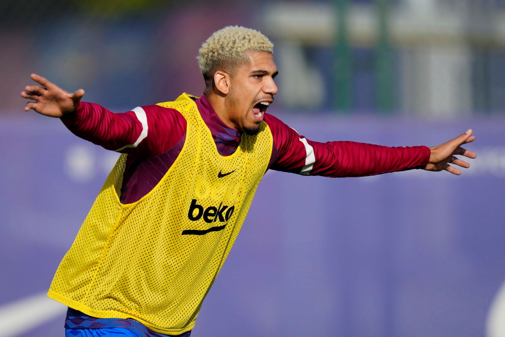 重磅！辽宁本钢调整名单备战国王杯国际比赛日阿斯顿维拉调整名单以备国王杯，Doinb在公牛比赛中回归赛场的简单介绍